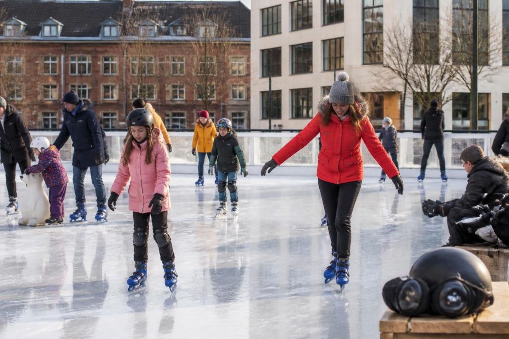 découvrez tous les conseils et astuces pour profiter pleinement de votre séance de patinage à la patinoire de lens et glisser en toute sécurité et plaisir.